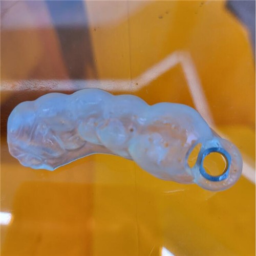 东莞种牙一颗要多少钱！东莞寮步僮心口腔门诊部种植牙价格一览表，瑞士拓美thommen植牙牙：6030元起/颗！